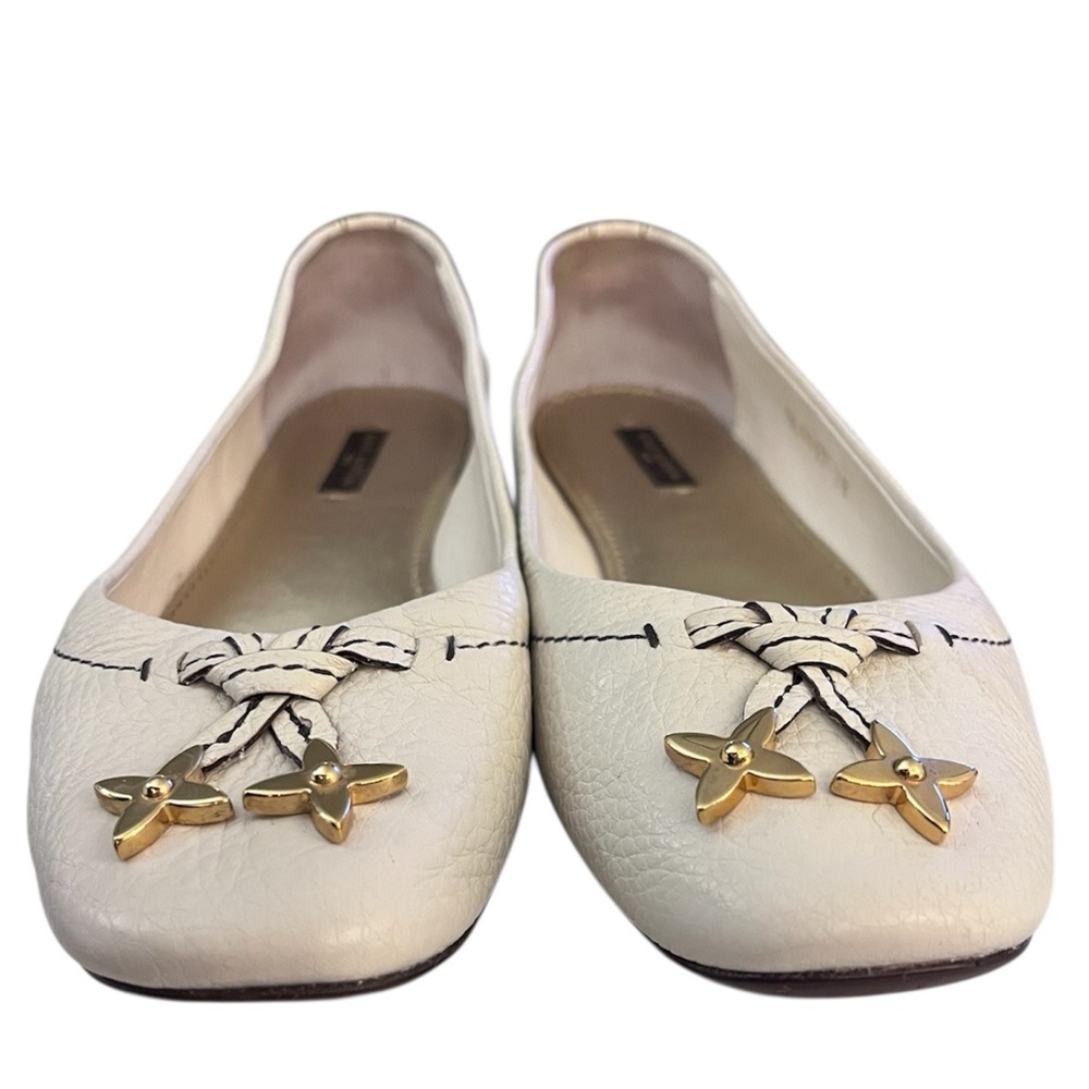 Louis Vuitton Marguerite Monogram Flower Charm Ballerinas Size 8